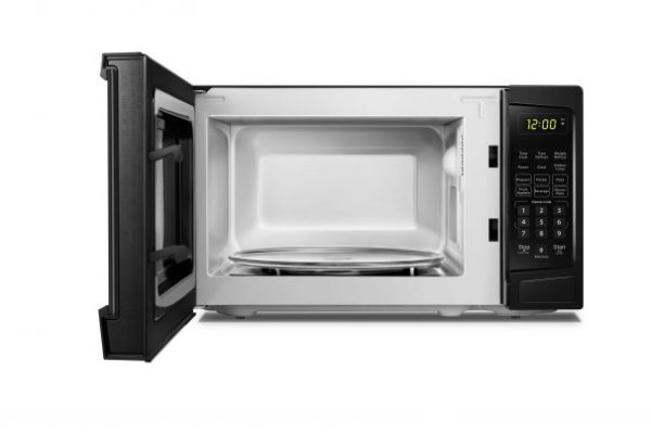 Danby 0.7 cuft Black Microwave