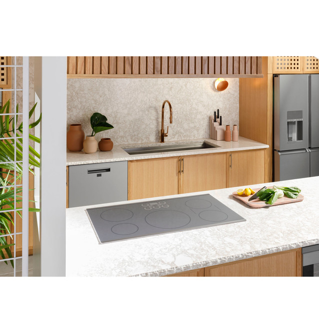 Café™ Series 30" Built-In Touch Control Induction Cooktop - Image 3