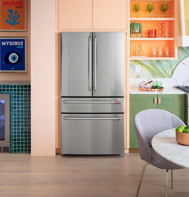 Café™ ENERGY STAR® 23.2 Cu. Ft. Smart Counter-Depth 4-Door French-Door Refrigerator - CJE23DP2WS1 - Image 4